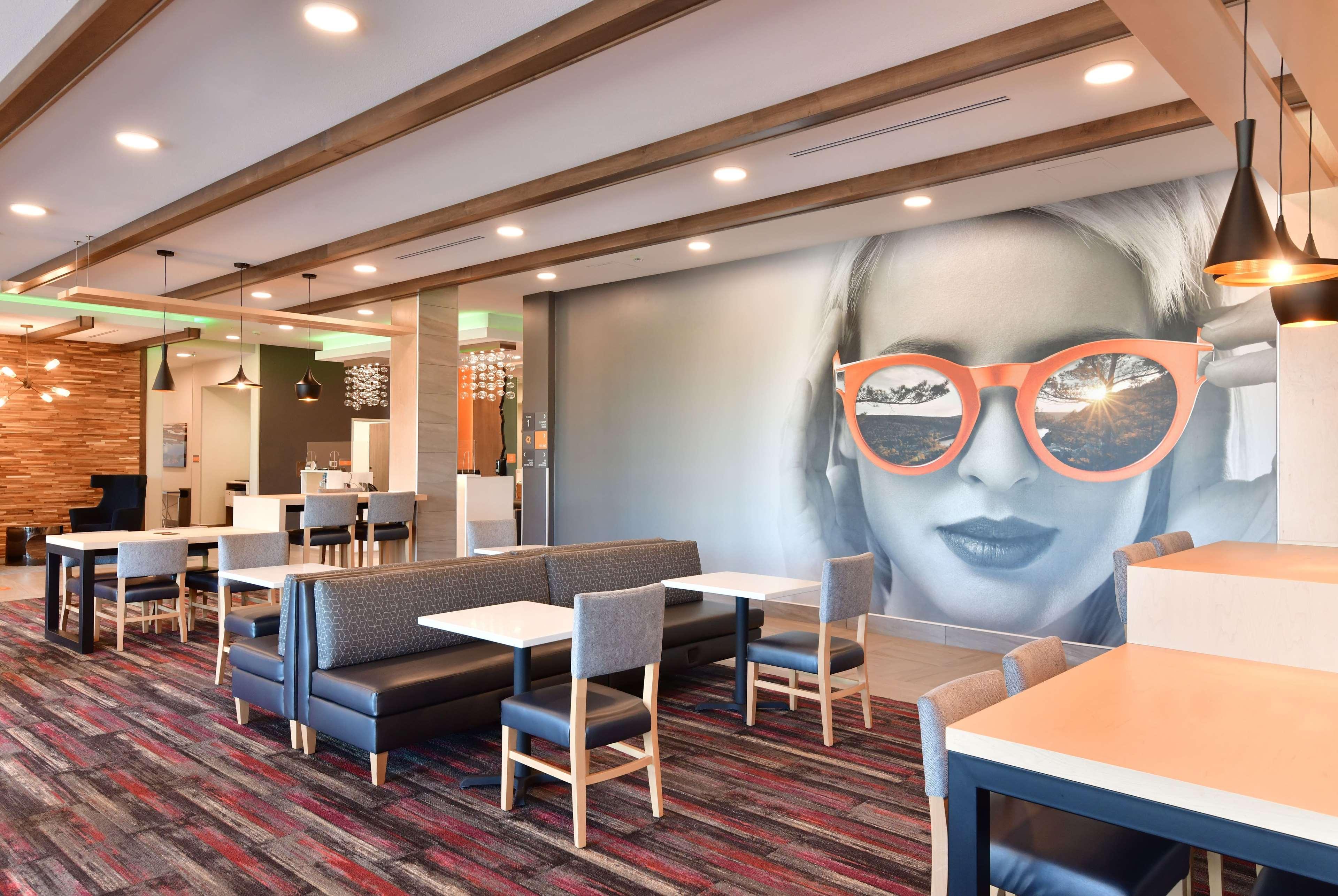 La Quinta Inn & Suites By Wyndham Wisconsin Dells- Lake Delton Extérieur photo